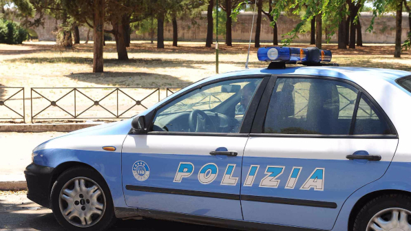 Lucca: donna aggredita e data alle fiamme, arrestato un collega