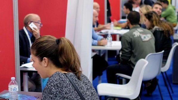 Il grande flop dei centri per l'impiego, costano 600 milioni l'anno ma trovano lavoro solo al 3% dei richiedenti