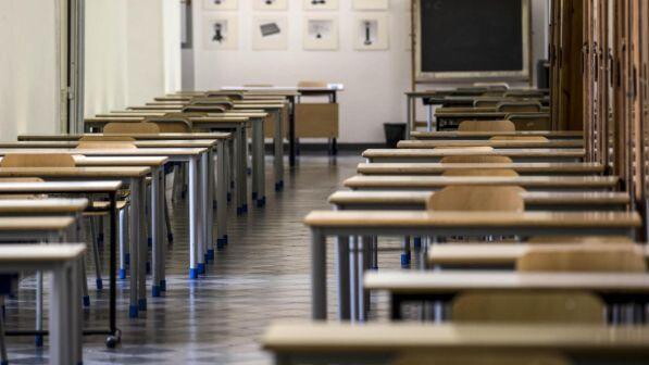 Reggio Emilia, spinte e frasi razziste a bimbi: tre maestre indagate