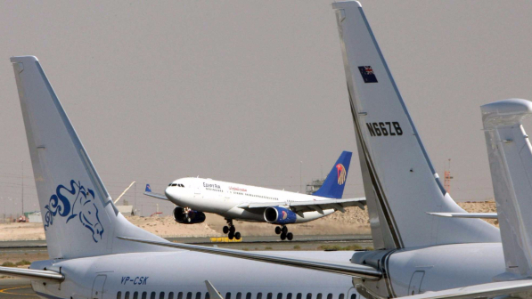 Volo EgyptAir, tutte le ipotesi restano aperte: continuano le ricerche dei resti del velivolo