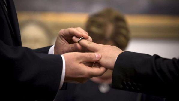 Malta, Parlamento approva legge sui matrimoni tra omosessuali