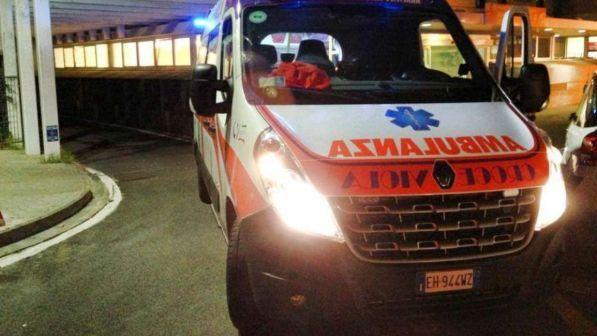 A26, scontro tra bus di una scolaresca e auto: feriti tre bambini