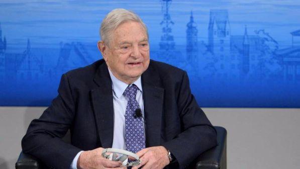 Soros: "Trump è minaccia, spero sua presidenza duri poco"