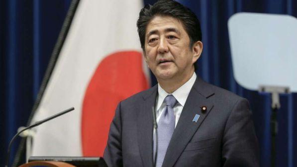 Giappone, premier Abe a Corea del Sud: "Minata relazione di fiducia"
