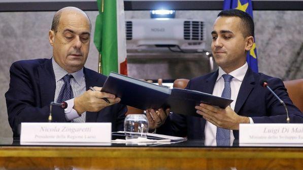 Governo, Di Maio a Zingaretti: "Leali a Conte, unico nome premier"
