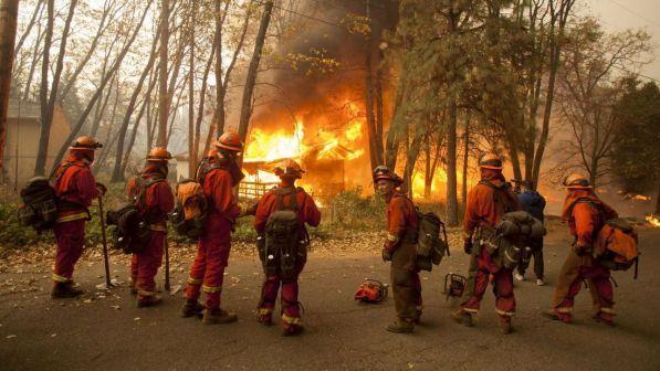 Incendi in California, sale a 25 il bilancio dei morti