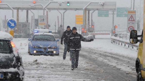 Maltempo, tormente di neve nelle zone interne dell'Irpinia