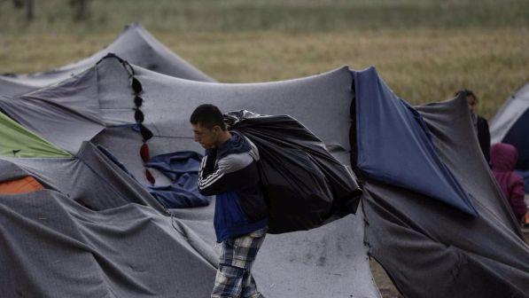 Msf: migranti a rischio per gelo, emergenza in Grecia e nei Balcani