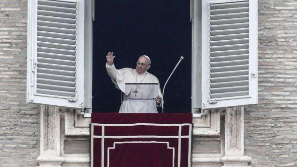 Papa ai leader Ue: fate sbarcare migranti della Sea Watch e Sea Eye