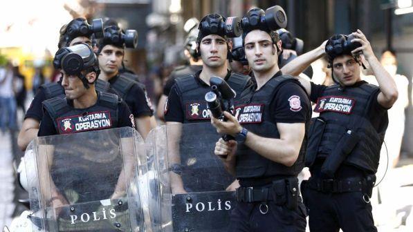 Turchia, autorità vietano marcia transgender prevista a Istanbul