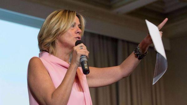 Lorenzin a Salvini: l'Italia va vaccinata contro gli incompetenti