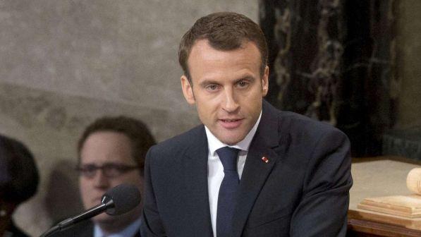 Migranti, Macron: "I populisti in Europa come la lebbra" | Di Maio replica: "Parole offensive e ipocrite"