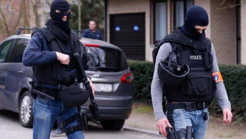 Bruxelles,rilasciati i due sospetti