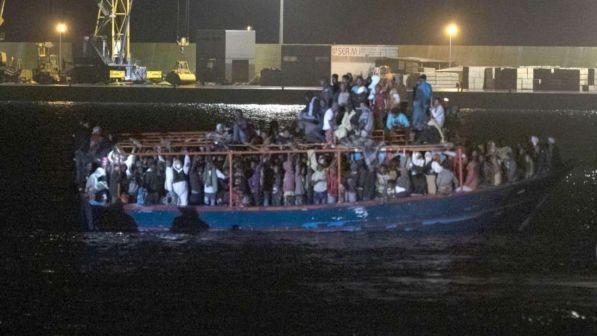 Migranti, governo: "Sul Global Compact deve decidere il Parlamento"