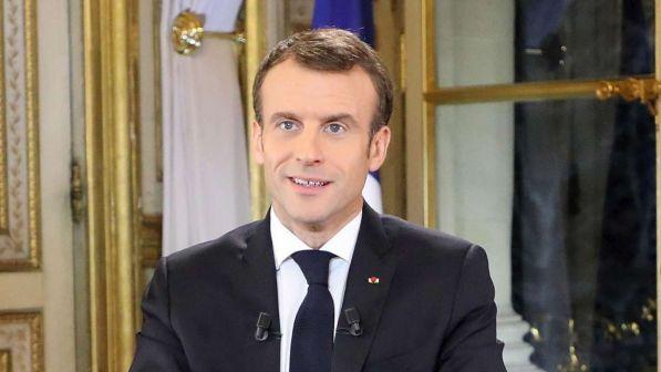 Eliseo, telefonata Macron-Mattarella: "Riaffermata importanza dei rapporti tra Francia e Italia"