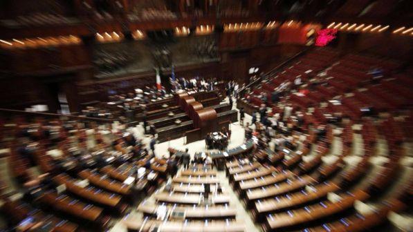 Vitalizi, bocciata proposta M5s per eliminarli | Di Maio: "Una vergogna"