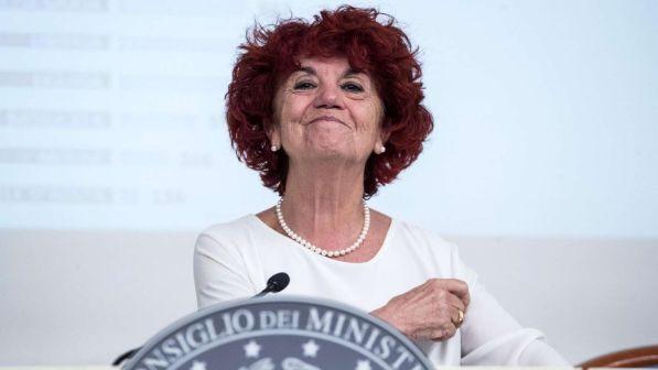 Abusi su studentesse, Fedeli: "Chi se ne approfitta non è degno di fare il prof"