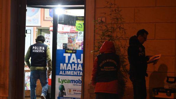 Tunisino morto durante il fermo, Salvini: "Gli agenti dovevano offrire cappuccio e brioche?" | Il dolore e la rabbia delle famiglie Uva, Cucchi e Aldrovandi