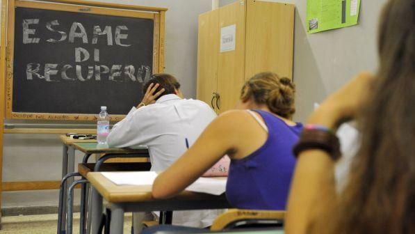 Roma, alla scuola media "Visconti" sarà vietato mettere meno di 5: "Così incoraggio gli studenti"