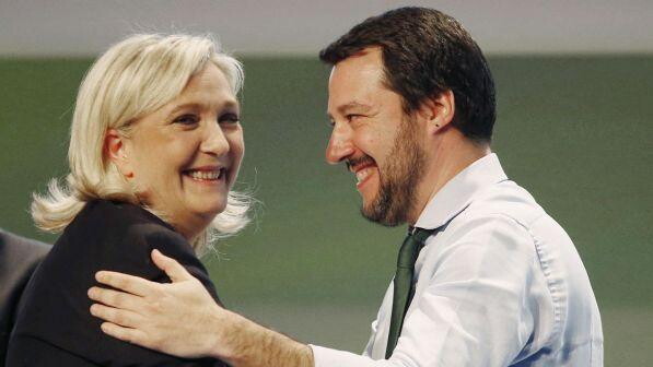 Matteo Salvini in comizio con Marine Le Pen il primo maggio a Nizza