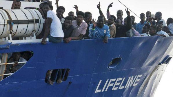 Migranti: Lifeline, Malta ci vieta ancora l'ingresso