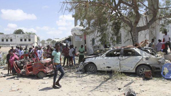 Somalia, attentato suicida a Mogadiscio: almeno 6 vittime