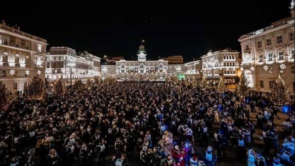 Trieste ottiene il record per il valzer più grande del mondo
