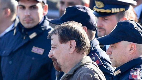 Roma, Cesare Battisti: "Ora so che andrò in prigione"
