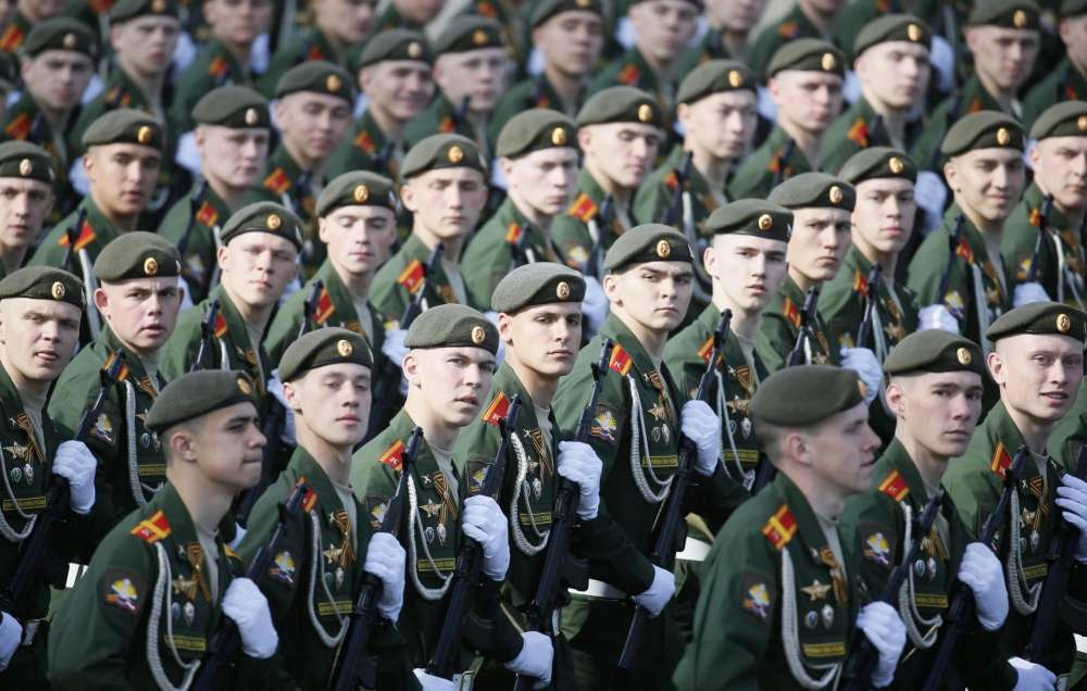 Russia, Putin crea il "suo" nuovo esercito: "Potrà sparare senza preavviso"