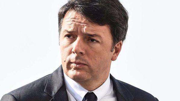 Renzi a manifestazione Pd per Sì: "Nostro destino è cambiare Italia"