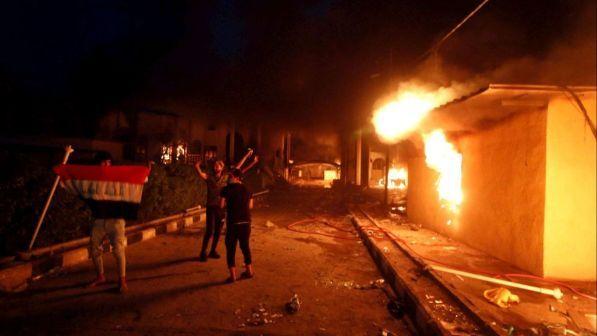 Scontri in Iraq, torna la calma a Bassora: revocato il coprifuoco