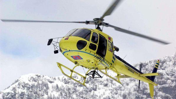 Sondrio, 43enne cade con lo snowboard in un crepaccio e muore