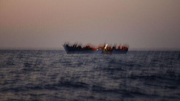 Migranti, peschereccio tunisino ne soccorre 65 su barcone in avaria