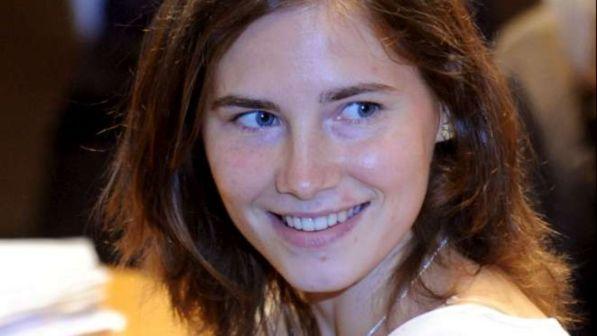 Quattro anni dopo l'assoluzione Amanda Knox torna in Italia