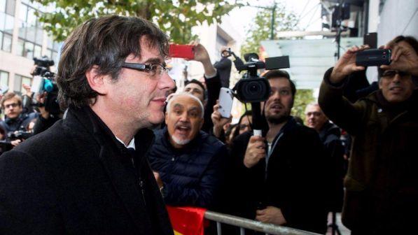 Catalogna, Puigdemont: "Se vinco le elezioni torno a Barcellona"