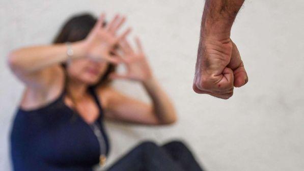 Cassazione: se la vittima si ubriaca lo stupro è senza aggravante
