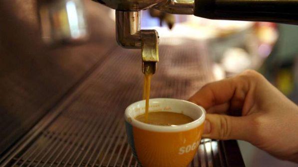 Monza, cliente critica online il bar | Il titolare: non tollero froci e simili