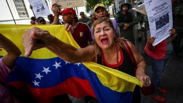 Venezuela, gli Usa trattano segretamente con il socialista Cabello
