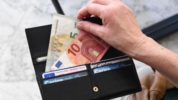 Roma, bengalese trova portafogli con 2000 euro: lo restituisce e rifiuta la ricompensa