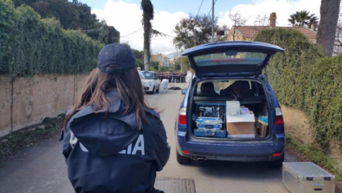 Agguato a Palermo, 2 uomini uccisi Una vittima era parente di un boss