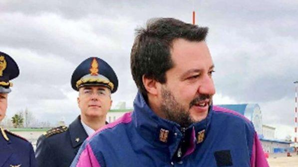 Migranti, Salvini: non cediamo a ricatti, navi Ong sbarchino a Malta