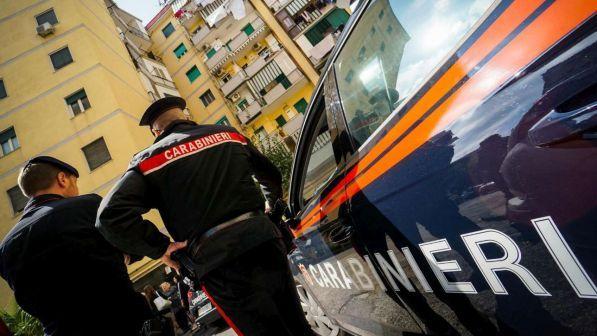 Lucca, ricatta l'amante dopo una scappatella estiva: arrestata una 40enne
