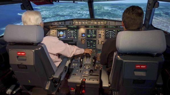 Un caffè rovesciato costringe un Airbus a un atterraggio d'emergenza