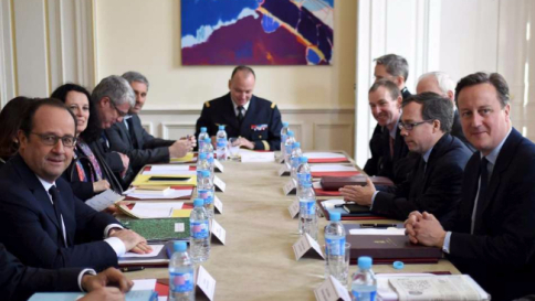 Raid Siria,Francia-Gb contro Russia