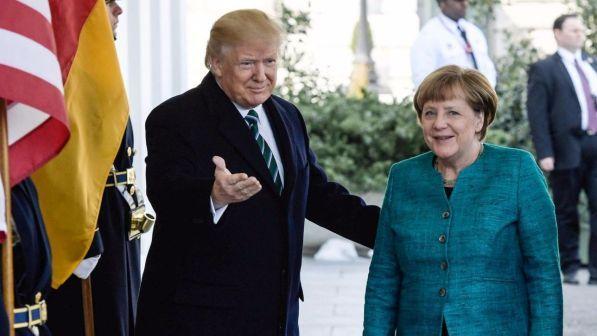 Corea del Nord, Trump a Merkel: "Tutte le opzioni sono sul tavolo"