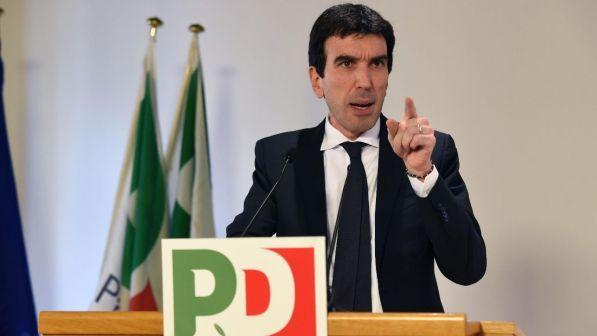 Martina dopo la chiusura di Renzi a M5s: "Così è impossibile guidare il Pd" | L'ex premier: "Ho il diritto-dovere di illustrare le mie scelte"