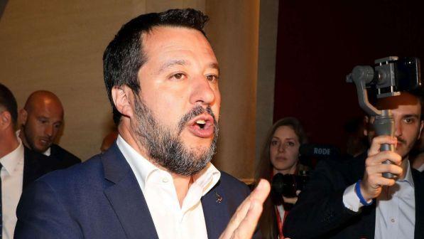 Migranti, Salvini: chi parte dalla Libia non è rifugiato, i porti restano chiusi