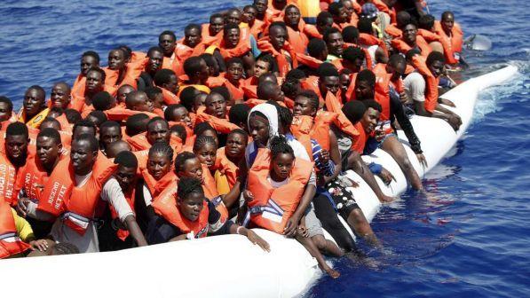 Migranti,Oim: 2mila morti in mare nel 2018, sbarchi record in Spagna