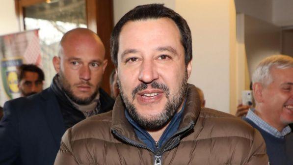 Salvini: "Il governo sta bene, non ho intenzione di farlo cadere" | Tav, "se valutazione negativa allora referendum"