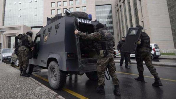 Golpe in Turchia, maxi blitz contro la "rete Gulen": oltre 3.200 mandati di cattura